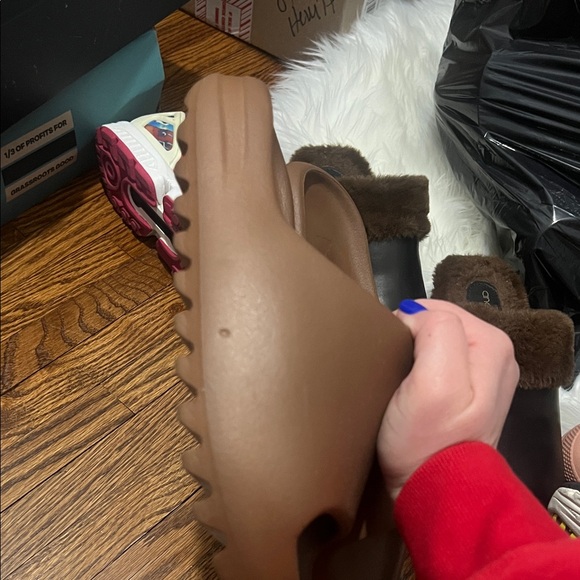 Yeezy Brown Slide Sandals main image 4